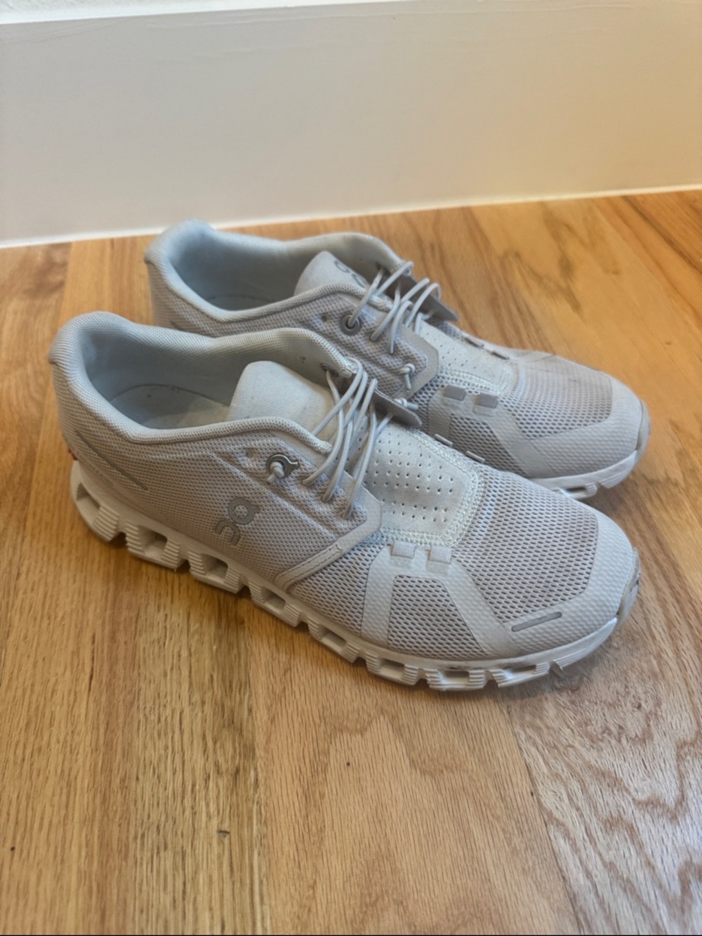 On Cloud Lightweight Mesh Sneakers - Light Beige